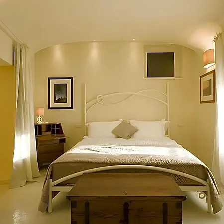 Sotto Le Stelle Hotel